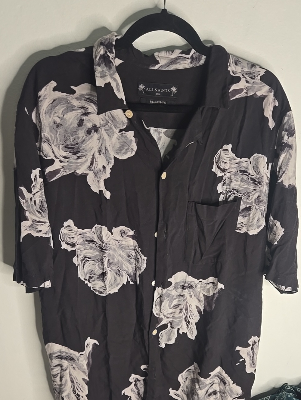 All Saints Black Floral Short-Sleeve Button-Up Shirt - Picture 2 of 5